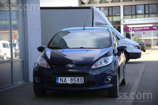 1.6D/70Kw, mehānika. 

-parkošanās sens. aizmugurē, 
-kruīza kontrole,