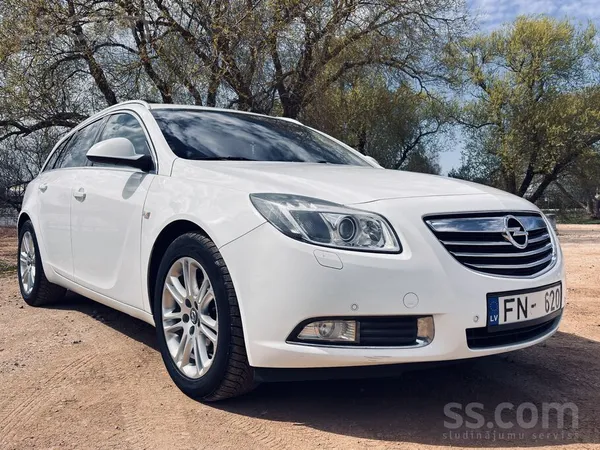 Opel Pārdodas labi uzturēts Opel Insignia 2010.gada ar 
