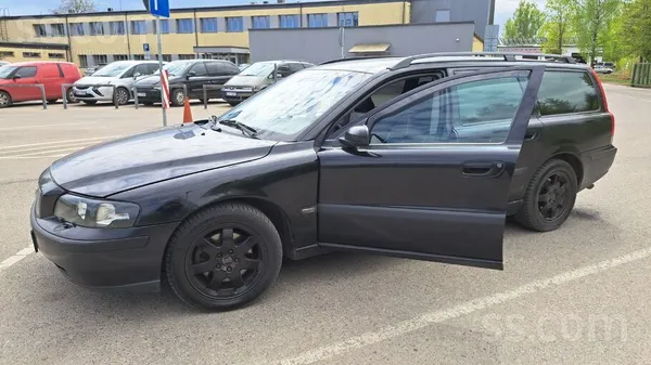 Volvo Продаю Volvo v70. Только пройден новый технический