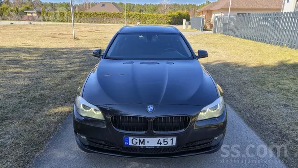 BMW BMW F11 520d (135 kW). 