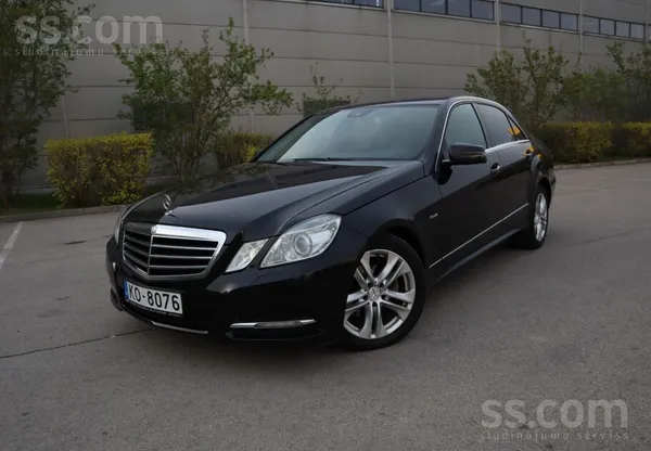 Mercedes E200 Avantgarde Automāts 135kw Labā komplektācijā 