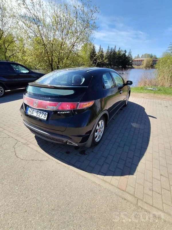 Pārdodu Honda Civic, 2007 gads, 1.8 benzīns ar V-tec motoru. 
Uzticams un e
