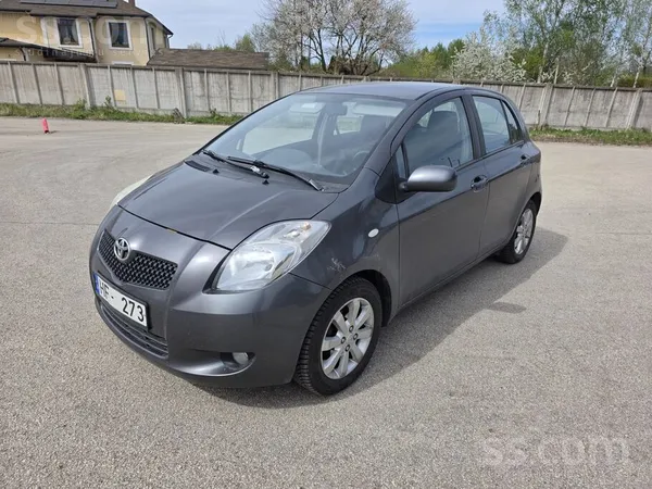 Toyota Pardodu Toyota Yaris 2008gads. Orginals noskrejien