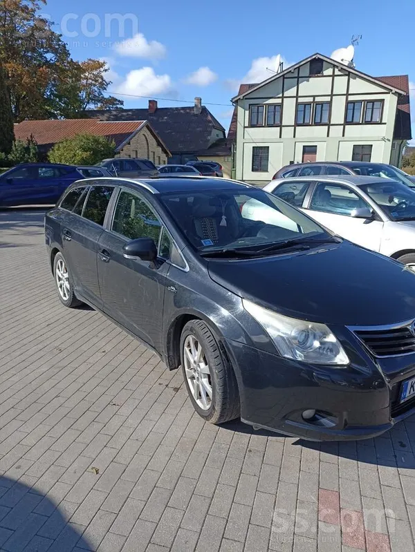 Toyota Продаю Toyota Avensis 2010 года. В хорошем техниче