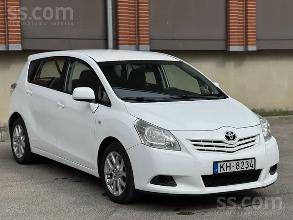 Toyota Verso 2011. gada, 2.0 dīzelis, 93kw

Ekonomisks un ietilpīgs ģimene