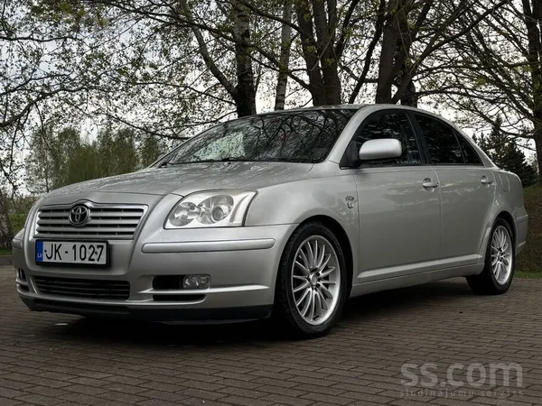 Toyota Laba tehniska un vizuālā stāvoklī