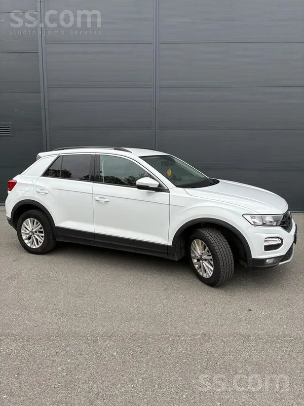 Volkswagen Volkswagen T-Roc 2021 Automāts Acc