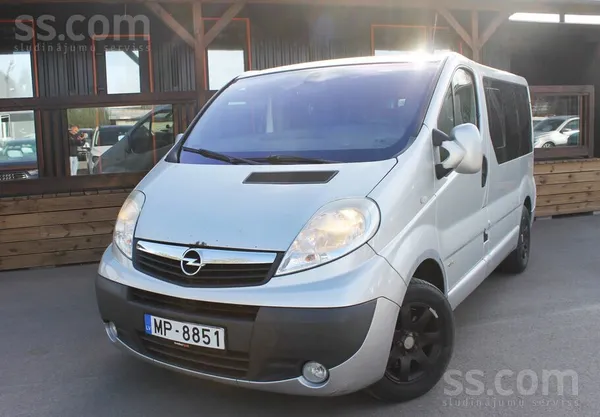 Opel Pārdodu Opel Vivaro 7-sēdvietas, 2006.gada 2.0D 84