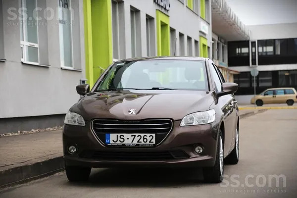 1.6B/85Kw, mehānika. 

-riepu spiediena kontrole, 
-kruīza kontrole, 
-k