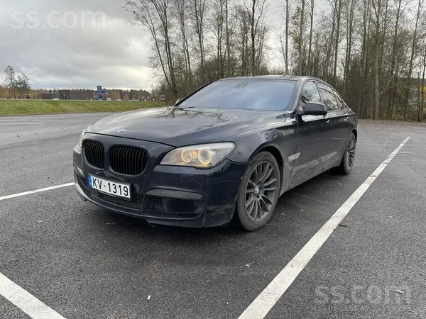 Pārdodu labu BMW 740xd 225kW Mpakā. Ķēdes mainītas. Ir vizuālas un tehniskas