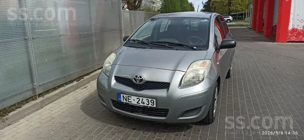 Toyota Yaris 1.4 дизель, 2009, механика (6-ступенчатая)

Продаётся экономи