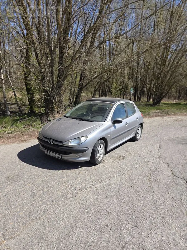 Pardošana labs auto, laba kartiba. 1.4 benzins ar automatisko atrumkarbu, te