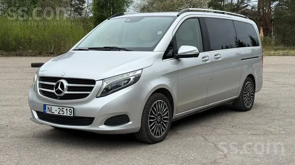 Pārdodu Mercedes-Benz V-klasi (2015. gada izlaidums). Automobilis ir kopts u