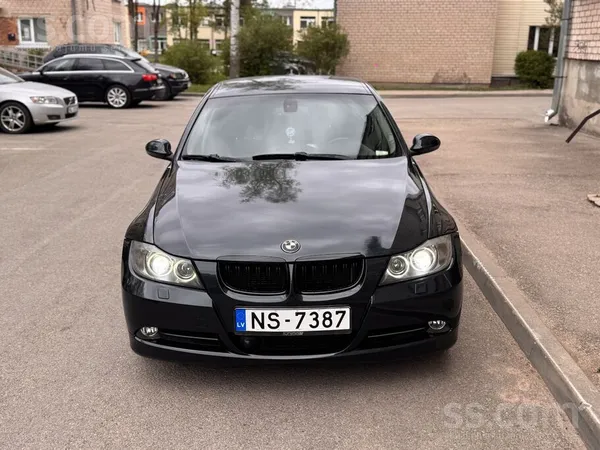 BMW Pārdošanā uzticāmais trešās sērijas 330 dīzelis ar