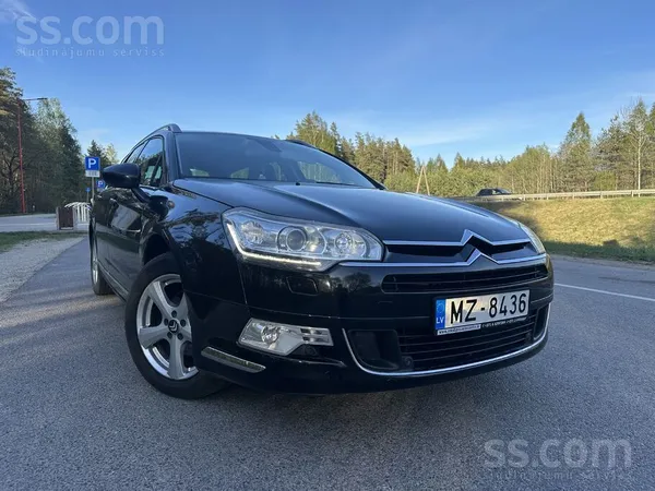 Citroen C5 Exclusive 2.0 Hdi 
2011 gads
Pilna komplektācija 
Tikko izieta