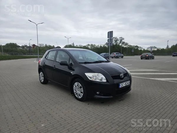 Toyota Pārdodu uzticamu auto - Toyota Auris. 