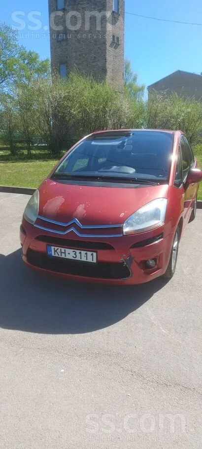Pārdod ģimenes automašīnu Citroen C4 Picasso 1.6D, 2007. gada izlaidums. Dzi