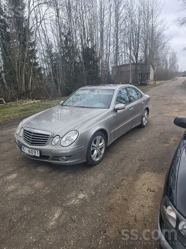 Viss darbojas. Normāls vāgis benzīna Cienītājiem. 
Ja nespied vislk grīdā. 9