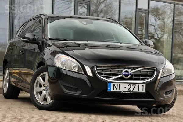 Pārdodu ekanomisku, uzticamu un koptu Volvo V60, 12.2011.g. , 1.6 dīzelis, 6