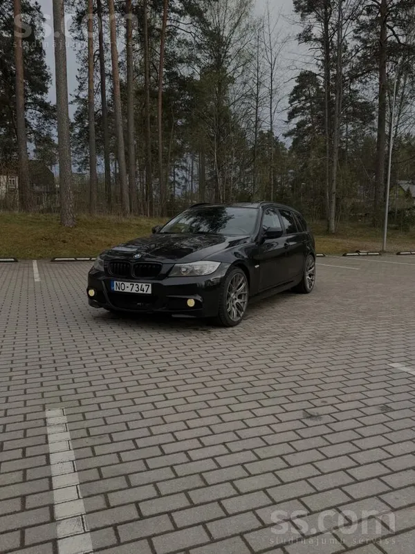 BMW Pārdod BMW E91 318i, 2012. gada, 2.0 benzīna dzinē