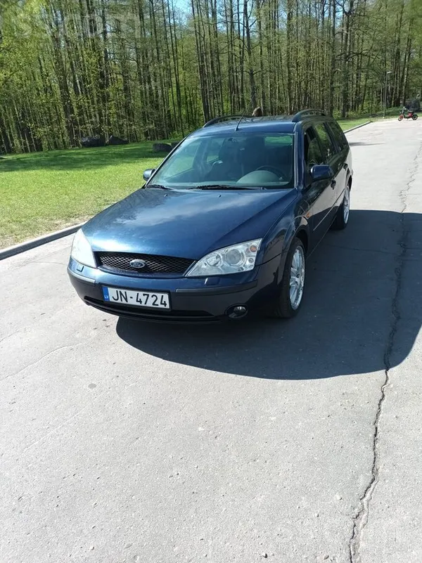 Pārdodu labu auto ar ātrumkārbas defektu.