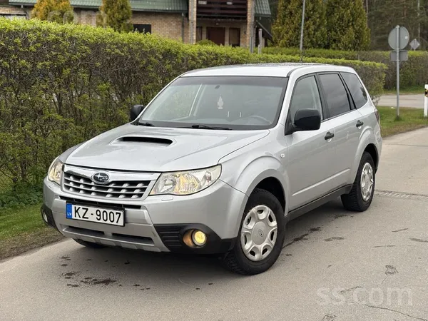Pārdodu labu subaru 4x4. 
Lai izietu apskati jāsametina slieksnis.