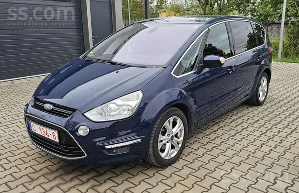 Ford Pārdodu izcilā stāvoklī esošu auto, kas neprasa ne