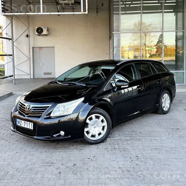 Toyota Pardodu Toyota Avensis 2009. gada. 2.0 dīzelis, 93
