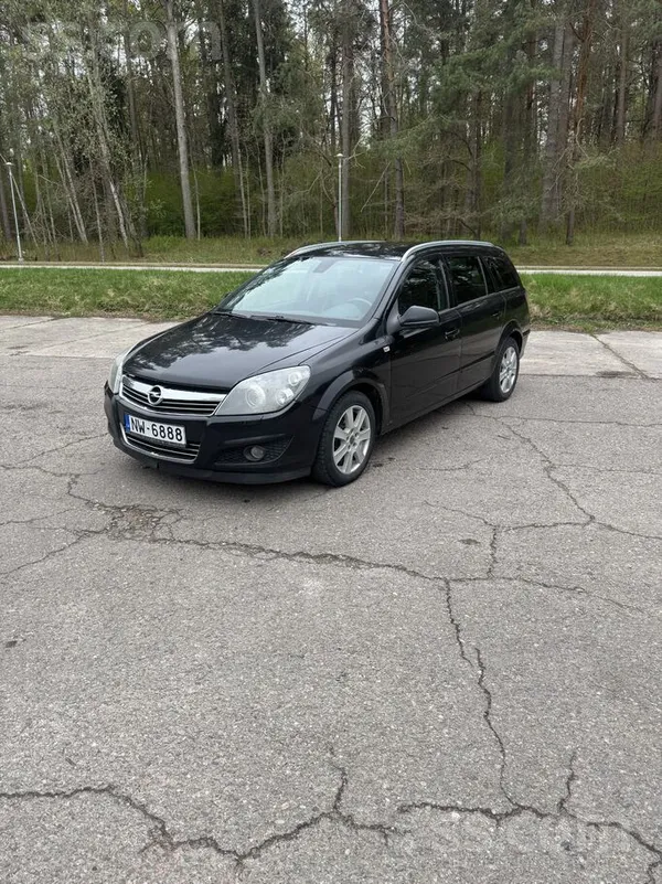 Opel Pārdod Opel Astra 1.9 Cdti 110kW Cosmo
