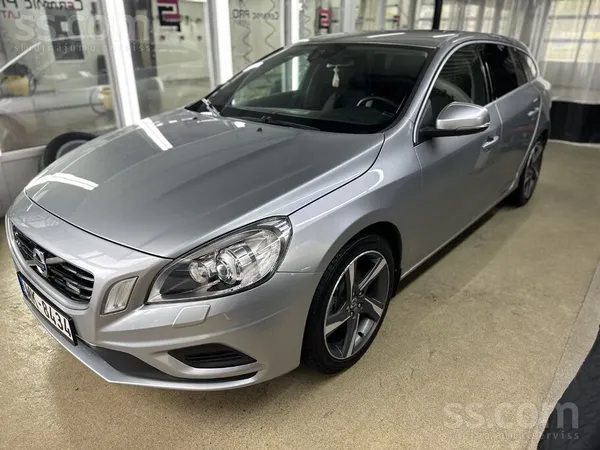 Volvo R-designe Volvo V60 2011g. 1.6d mehānika. 