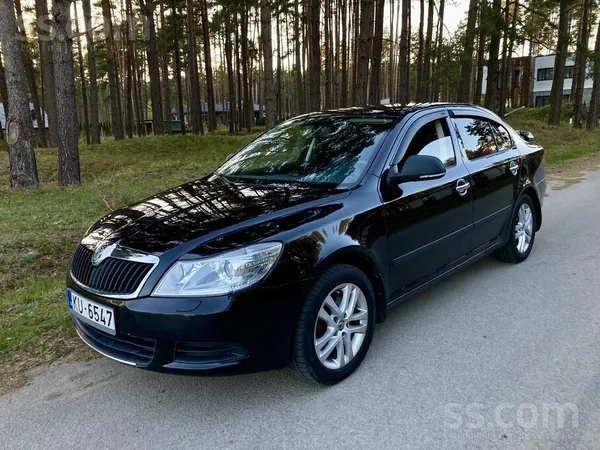 Saimnieks pārdod koptu ģīmenes automašīnu, 
Skoda Octavia 1.2 ar minimālo n