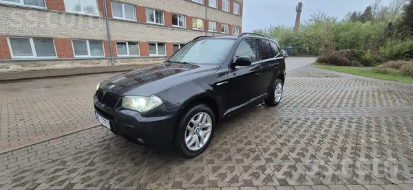 BMW Pārdodu BMW X3 3.0sd 210kw ar 6-pakāpju automātu. 