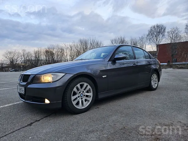 BMW Piedāvāju iegādāties 2007.gada izlaiduma auto BMW 