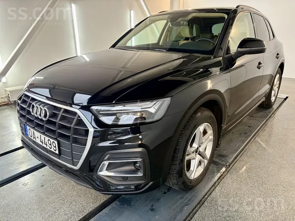 Audi Q5 2.0 Tdi Fwd. Garantija. Servisa Vēsture. Latvijā iegādāts Auto.
