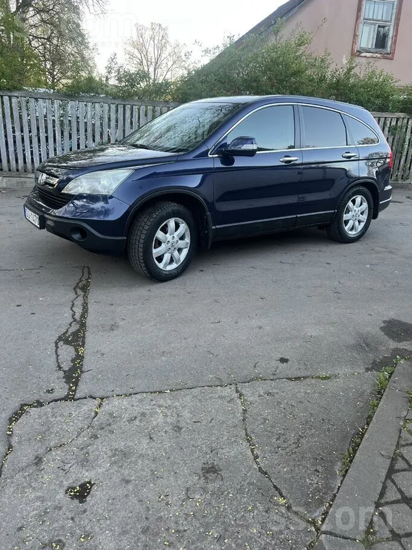 Honda Машина в хорошем состоянии. двигател и каробка раб