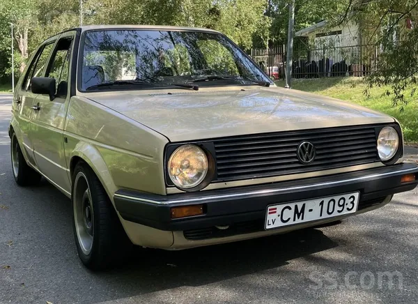 Jauna TA - 06.05.2027
 VW Golf 2 1985. gada modelis. 1.6
benzīns. Neskatotie