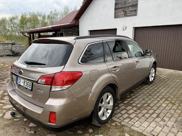 Pārdodu uzticamu un ekonomisku Subaru Legacy. Auto ir ļoti labā tehniskā stā