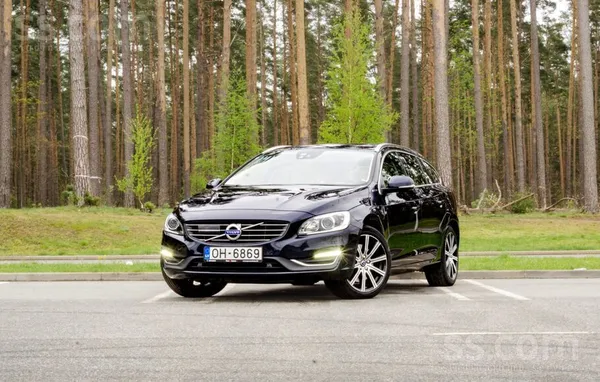 Volvo Volvo V60 Twin Engine Awd 2.4l hibrīds. 