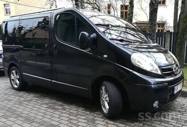 Renault 9 vietas, drošs motors, navigācija, multimedija, U