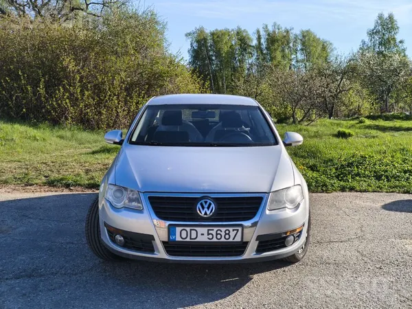 Volkswagen Pārdodu savu otro auto, jo vairs nav nepieciešams.