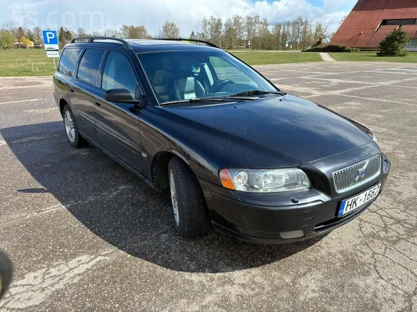 Volvo Pārdodas Volvo v 70 D5 136 kw. 
