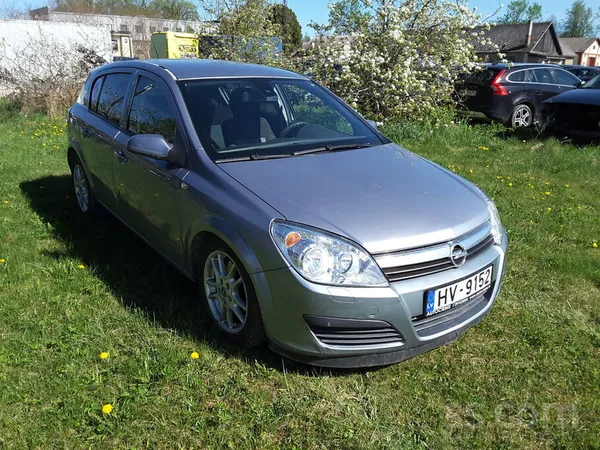 Opel A/m labà atàvoklì. Svaigas vasaras riepas, diezgan