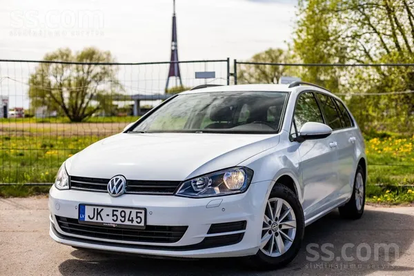 Volkswagen VW Golf ar 1.2Tsi benzīndzinēju un manuālo ātrumkā