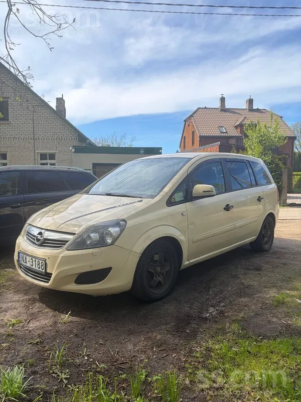 Opel Pārdodu Opel Zafira 1.7, 92kw, sakarā ar jauna aut
