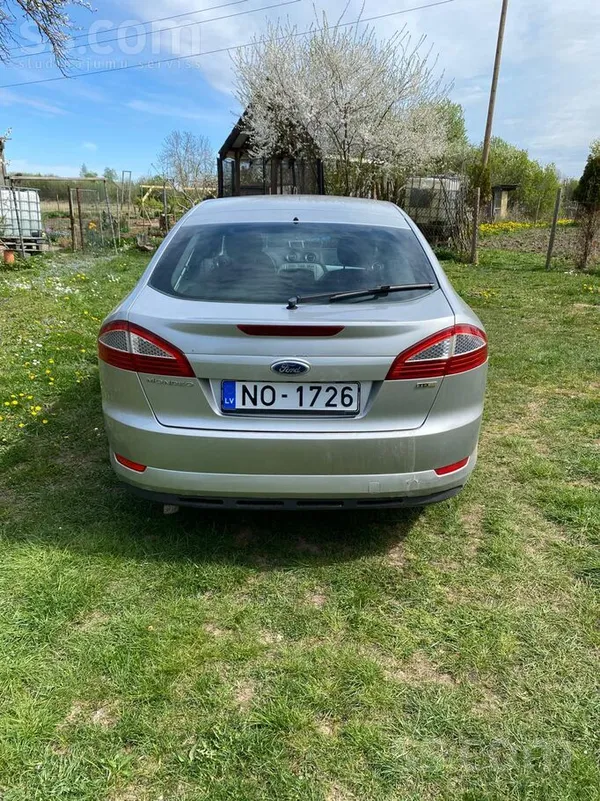 Ford Pārdod Ford Mondeo labā tehniskā stāvoklī. Sēdies 
