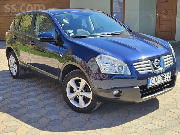 Nissan Tikko no Vācijas. Benzīns 2.0L/104Kw/140Zs. 6-Pkp