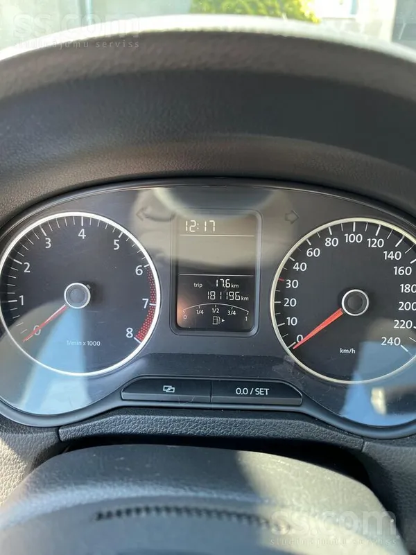 Volkswagen Mašīna labā tehniskā stāvoklī, var braukt bez raiz
