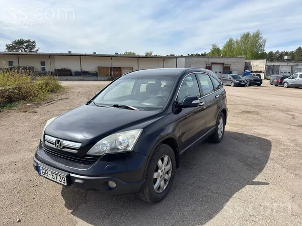 Pārdodas automašīna Honda Cr-V. 
Jauns tika pirkts Latvijā.
