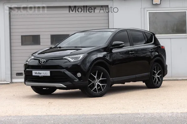 Toyota Rav4 ar Mehānisko pārnesumkārbu. 

Iegādājies savu auto pie oficiāl