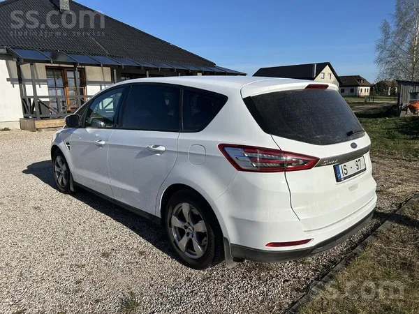 Ford Pardodu labu S-max. Mašina loti laba stavokli. Kas